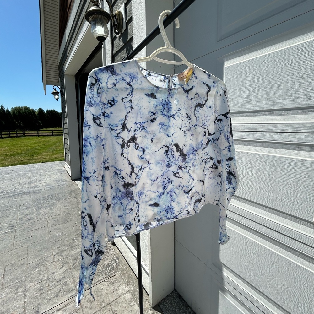 Silk long sleeved crop